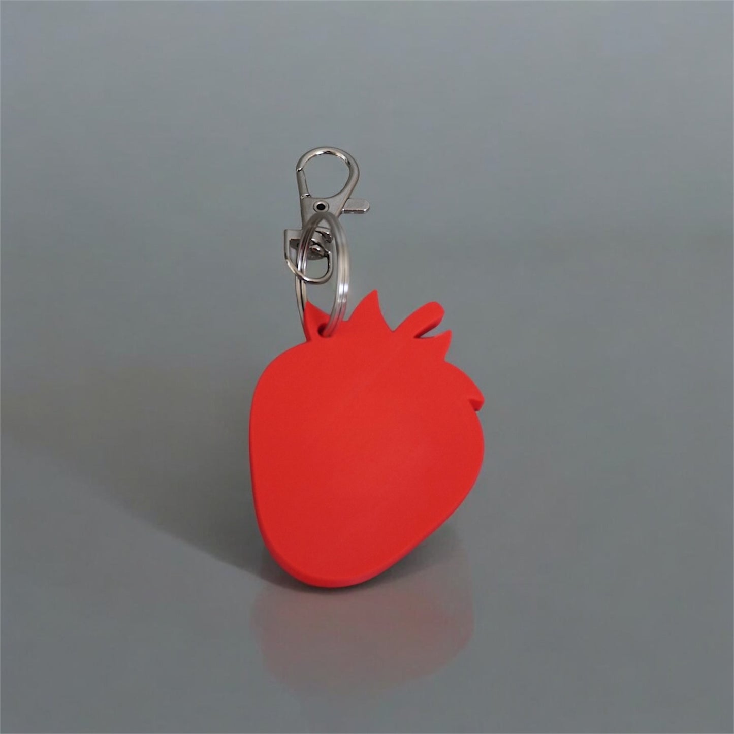 Strawberry NFC Bag Charm & Keychain– Customizable Smart Accessory