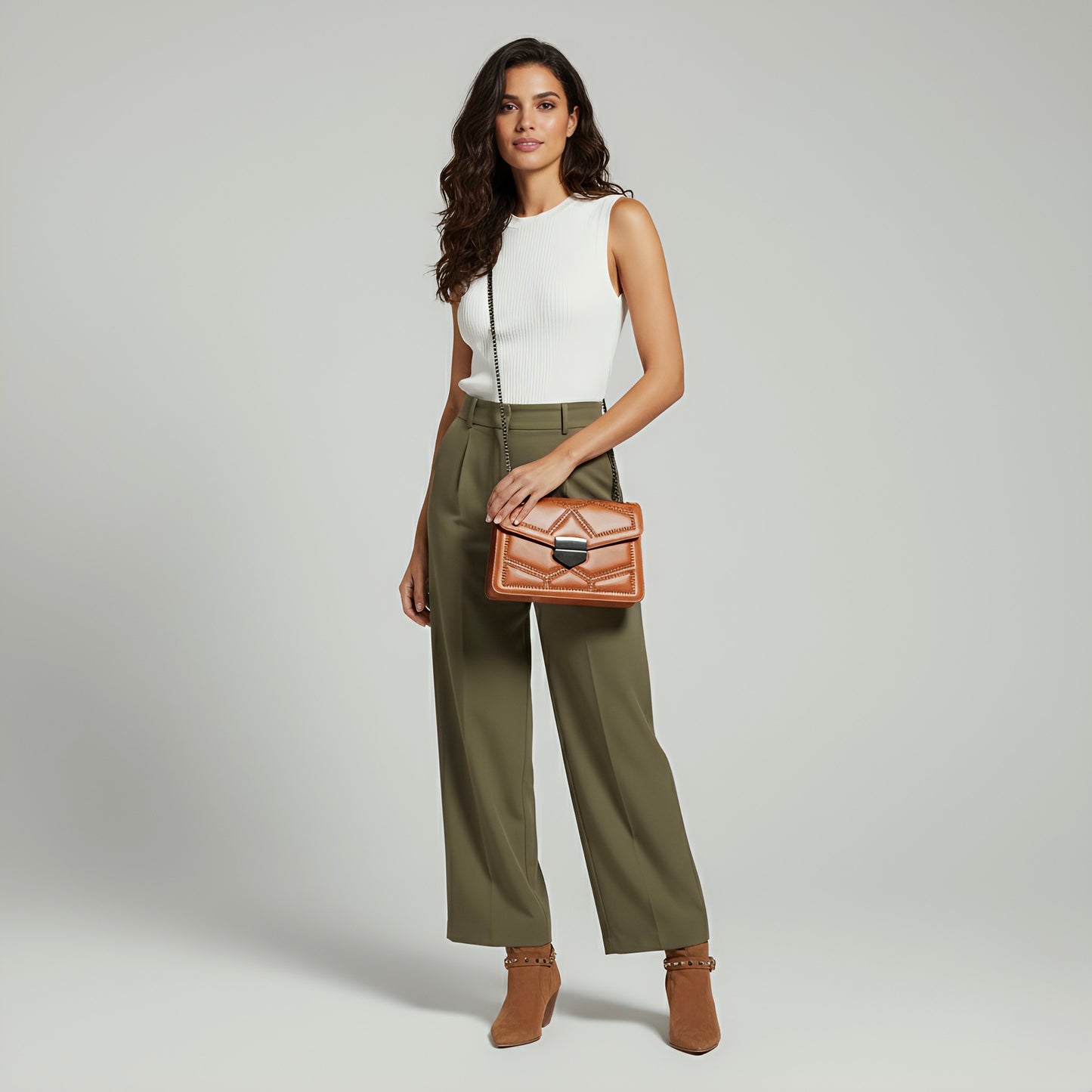 Sac bandoulière Elegant Aura – Chaîne chic & cuir luxueux | Rotta