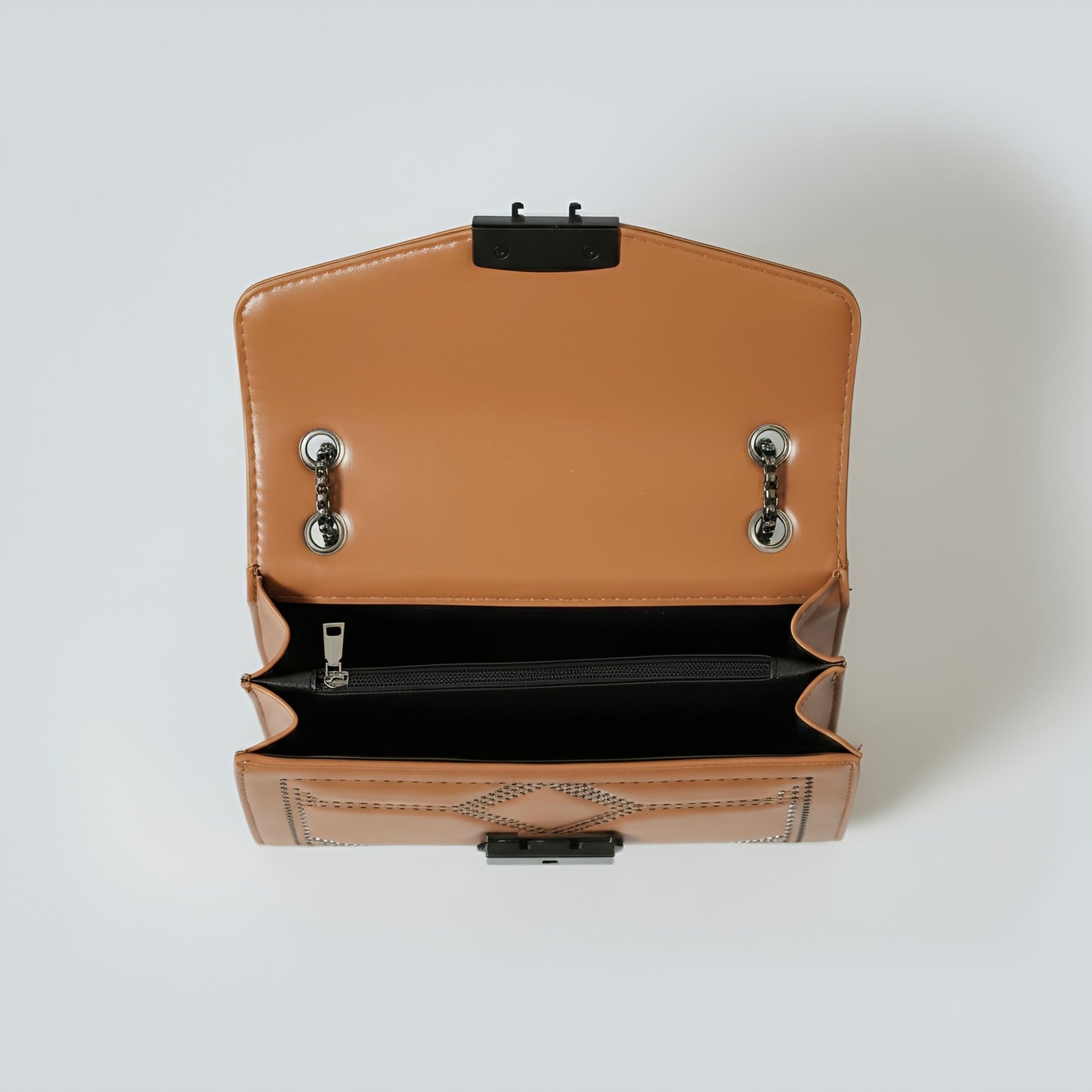 Sac bandoulière Elegant Aura – Chaîne chic & cuir luxueux | Rotta