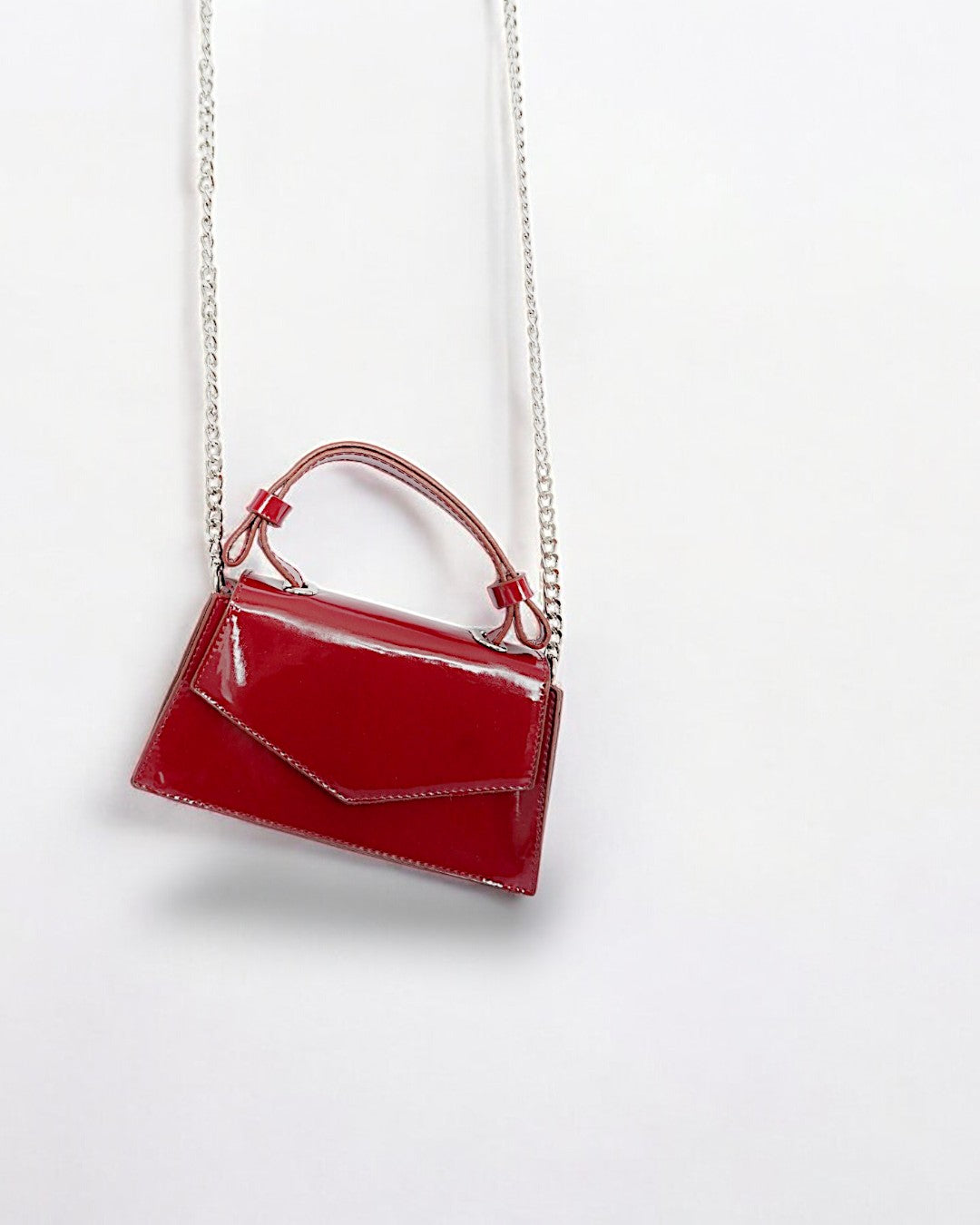 CHERRY - Mini sac bandoulière en cuir brillant et chic - Rouge cerise et noir